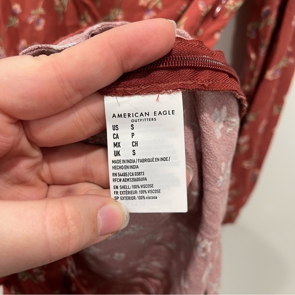 American Eagle Ditsy Floral Romper Cross Front Small - Picture 7 of 8